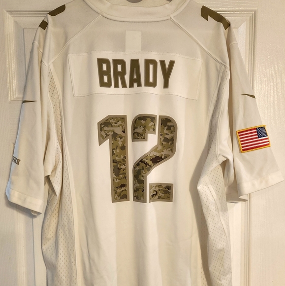 New England Patriots Tom Brady Jersey Salute To Service Men's XL - Picture 6 of 8